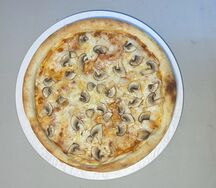 Пицца с грибами