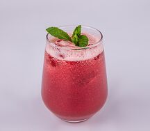 Клубничный лимонад