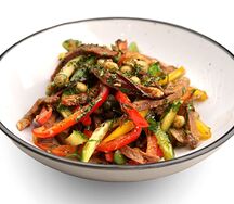 Сочный салат из телятины