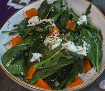 Салат с тыквой и страчателлой