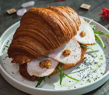 Круассан с индейкой