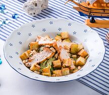 Еврейский салат с тхиной  и баклажанами 