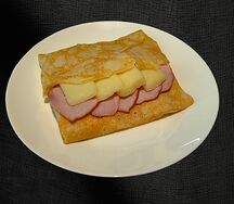 Блины с ветчиной и сыром