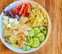 Боул с булгуром и цыпленком