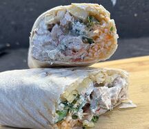 Шаурма с курицей на мангале классическая 