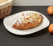 Круассан миндальный