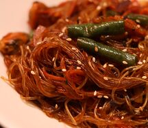 Фунчоза с морепродуктами в соусе терияки