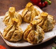 Жареные хинкали с бараниной