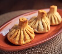 Хинкали с креветками жареные