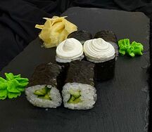 Мини-ролл с огурцом