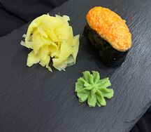 Суши Запеченные под Яки соусом (креветка)