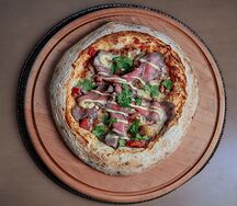 С мраморной грудинкой и хоровац