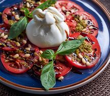 Капрезе с сыром Буррата