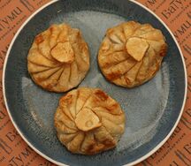 Жареные хинкали с бараниной и тархуном