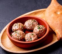 Грибы на кеци с сыром