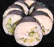 Маки с огурцом