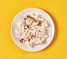 Салат с курицей, маринованными опятами и ветчиной