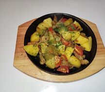 Картофель со свининой