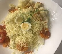 Салат Цезарь с креветками