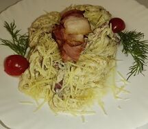 Паста Карбонара с беконом и cвинoй шейкой