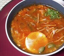 Солянка мясная с языком