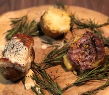 Картофель с угрем, говядиной и Пармезаном