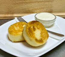 Сырники со сметаной
