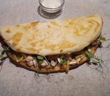 Агонь закрытая пицца