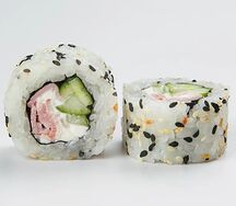 Ролл с беконом