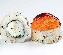 Запеченный с крабом и зеленым луком 