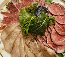 Мясные специалитеты собственного производства