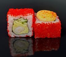 Запеченный ролл Калифорния с креветкой