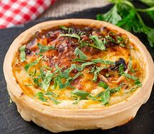 Киш с курицей и грибами