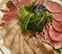 Мясные специалитеты
