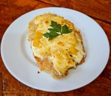 Куриная отбивная с ананасами