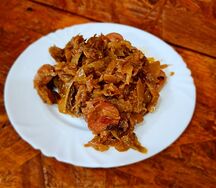 Тушеная капуста с сосисками