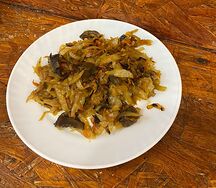 Капуста, тушенная с грибами