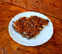 Печень с овощами
