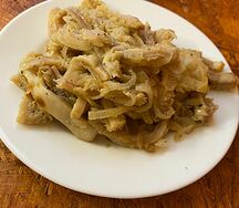 Говяжий рубец с луком