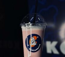 Молочный коктейль с малиной