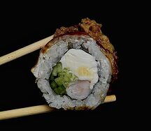 Дуэт угорь-креветка