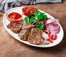 Шашлык из мраморной говяжьей вырезки