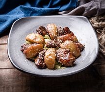 Печень куриная с яблоками