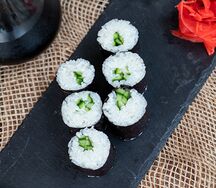 Ролл Огурец