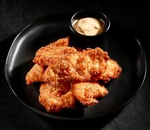 Наггетсы из курицы с сырным соусом