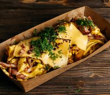 Фри-бокс с беконом и сыром