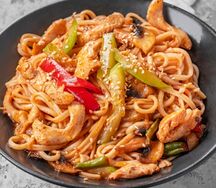 Лапша Яки удон с курицей и овощами