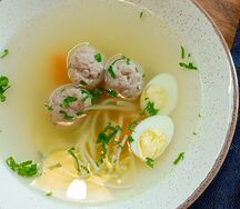 Супчик Куриный с лапшой и фрикадельками