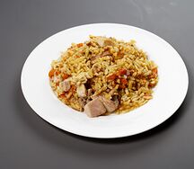 Традиционный плов с курицей
