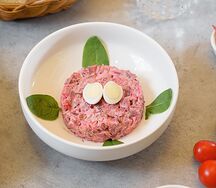 Салат с говядиной и запечённой свёклой 